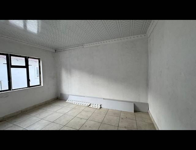 8 BEDROOM HOUSE FOR SALE IN KENSINGTON